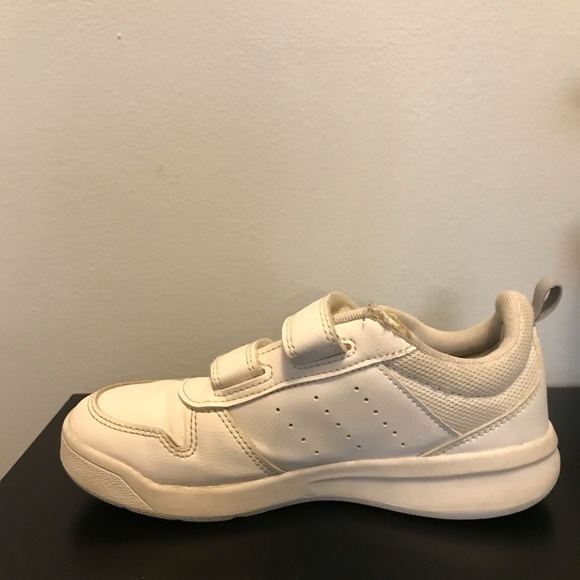 Adidas kids white sneakers size 1,5 - Picture 6 of 13